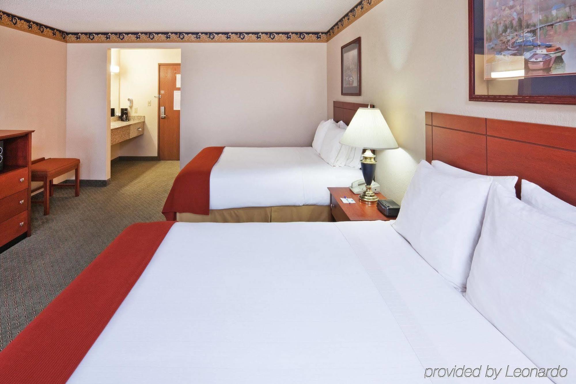 Holiday Inn Express Hotel & Suites Dallas Lewisville By Ihg Екстер'єр фото